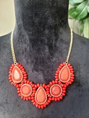 Red Coral Beaded Bib Statement Necklace Gold Tone Chunky Fashion Jewelry